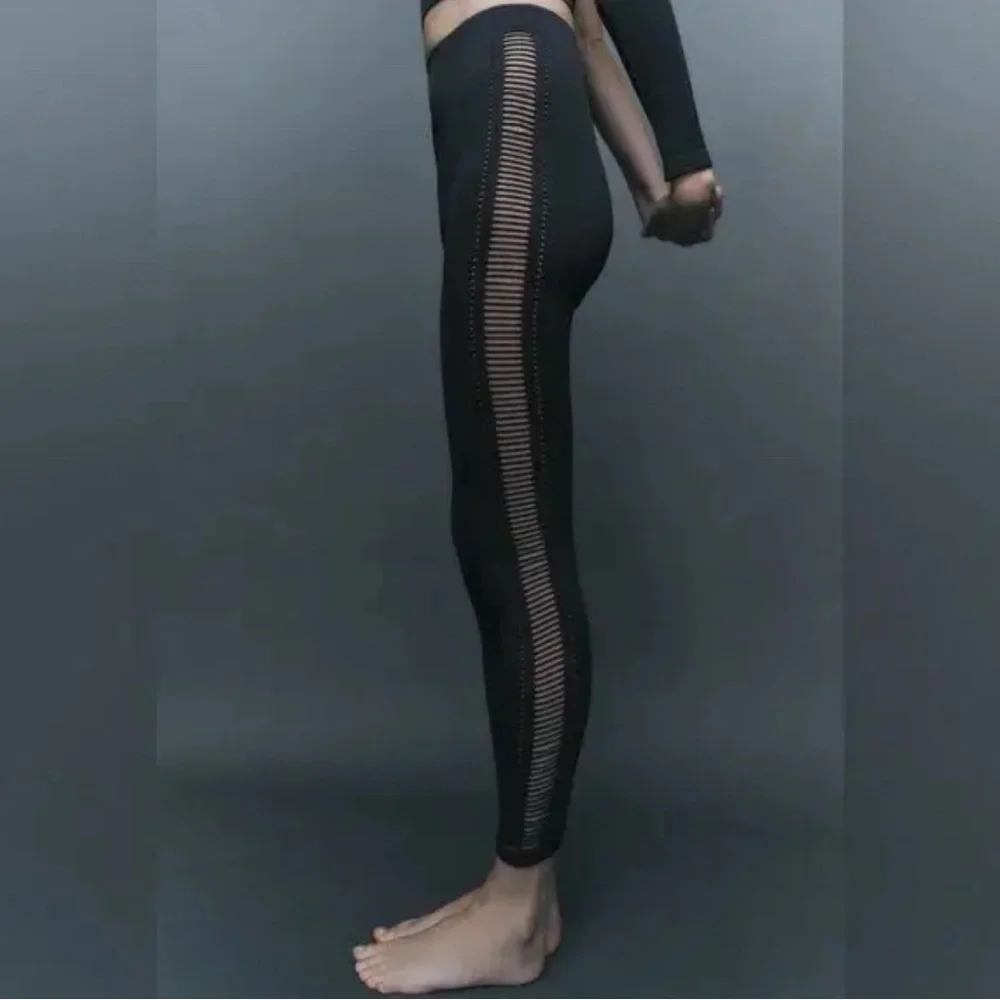 NWOT ZARA Seamless Side Cutout Down Both Legs Leggings 7901/896 XS-S & M-L‎